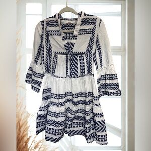 Francesca's Collections Blue and White Patterned Dress